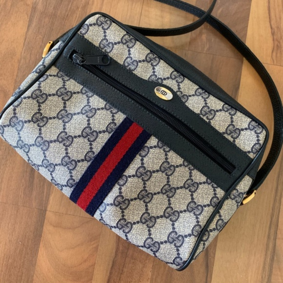 Vintage Ophidia Medium GG Supreme Crossbody Bag - Picture 2 of 8